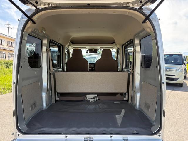 ＮＶ１００クリッパーバン ＤＸ　ＧＬセーフティパッケージ　４ＡＴ　衝突軽減ブレーキ　横滑り防止　パーキングアシスト　純正ナビ　フルセグ　Ｂｌｕｅｔｏｏｔｈ接続可　ラジオ　バックカメラ　ＥＴＣ　ドライブレコーダー　マニュアルエアコン　前席パワーウィンドウ（27枚目）