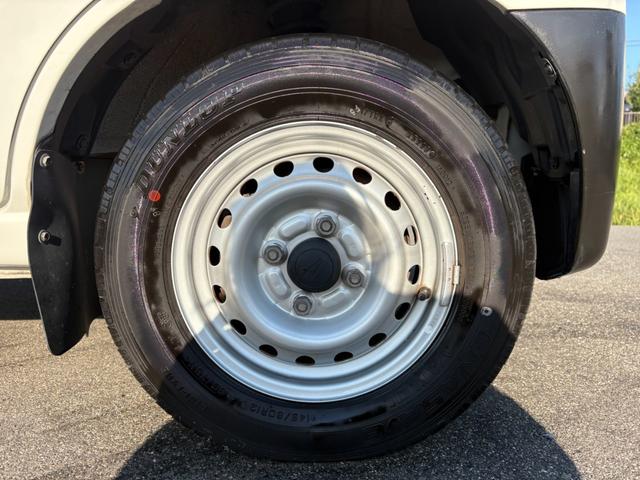 ハイゼットカーゴ  セパレート2シーターSAIII 4AT 衝突軽減ブレーキ 横滑り防止 アイドリングストップ ETC マニュアルエアコン 純正キー(17枚目)