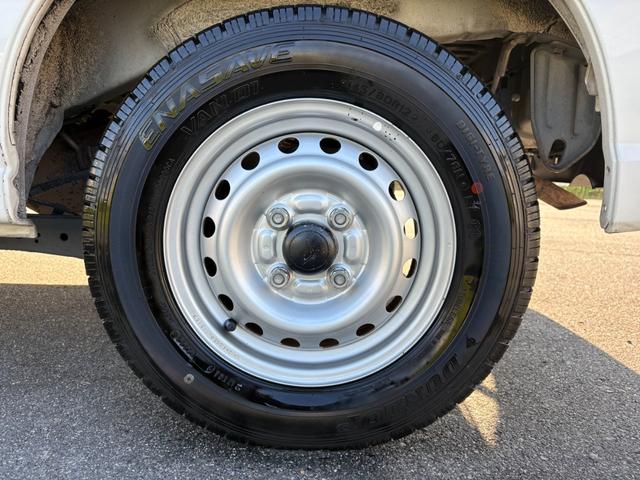 ハイゼットカーゴ  セパレート2シーターSAIII 4AT 衝突軽減ブレーキ 横滑り防止 アイドリングストップ ETC マニュアルエアコン 純正キー(19枚目)