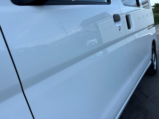 ハイゼットカーゴ  セパレート2シータ-SAIIIハイルーフ 4AT 衝突軽減ブレーキ 横滑り防止 アイドリングストップ ETC 純正ラジオ マニュアルエアコン キー(12枚目)
