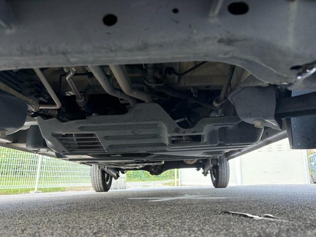 ハイゼットカーゴ  セパレート2シータ-SAIIIハイルーフ 4AT 衝突軽減ブレーキ 横滑り防止 アイドリングストップ ETC 純正ラジオ マニュアルエアコン キー(13枚目)