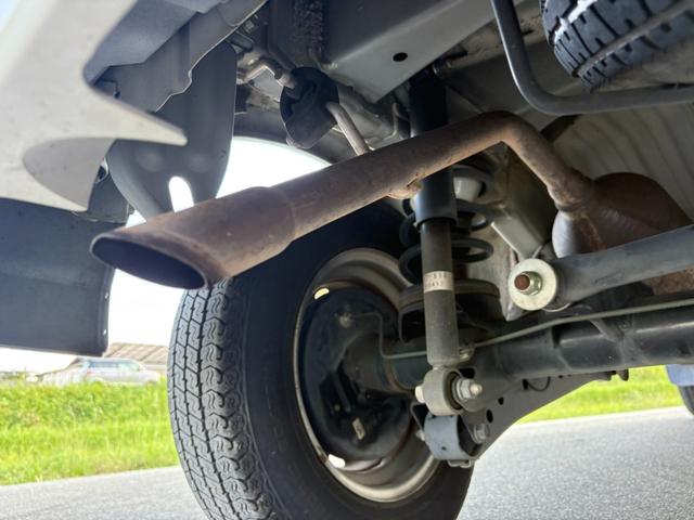 ハイゼットカーゴ  セパレート2シータ-SAIIIハイルーフ 4AT 衝突軽減ブレーキ 横滑り防止 アイドリングストップ ETC 純正ラジオ マニュアルエアコン キー(15枚目)