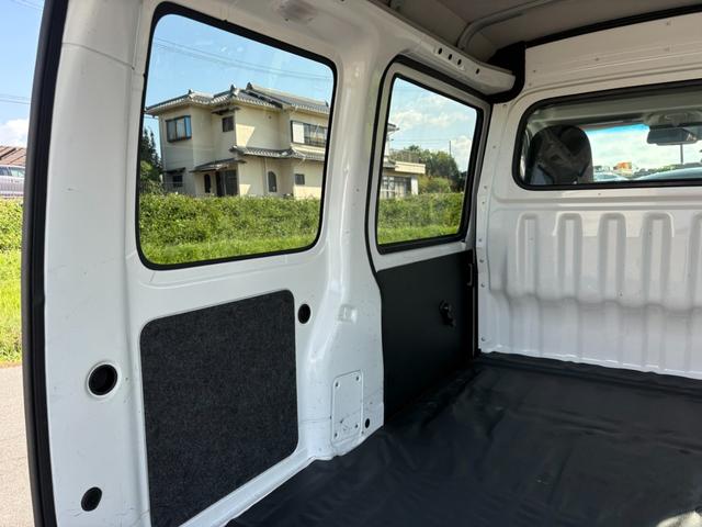 ハイゼットカーゴ  セパレート2シータ-SAIIIハイルーフ 4AT 衝突軽減ブレーキ 横滑り防止 アイドリングストップ ETC 純正ラジオ マニュアルエアコン キー(30枚目)