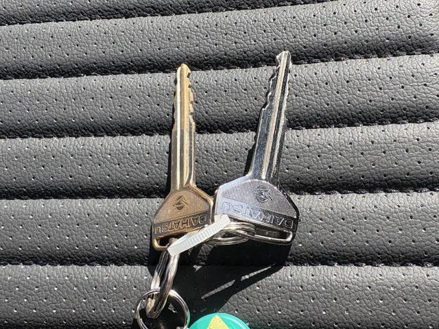 ハイゼットカーゴ  セパレート2シータ-SAIIIハイルーフ 4AT 衝突軽減ブレーキ 横滑り防止 アイドリングストップ ETC 純正ラジオ マニュアルエアコン キー(41枚目)