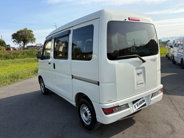 ハイゼットカーゴ ＤＸ　ＳＡＩＩＩ　４ＡＴ　衝突軽減ブレーキ　横滑り防止　アイドリングストップ　純正ラジオ　前後ドラレコ　マニュアルエアコン　前席パワーウィンドウ　純正キーレス（8枚目）