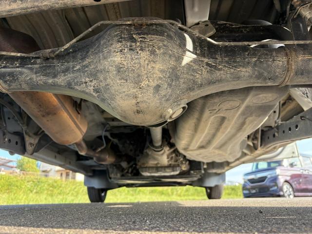 ハイゼットカーゴ ＤＸ　ＳＡＩＩＩ　４ＡＴ　衝突軽減ブレーキ　横滑り防止　アイドリングストップ　純正ラジオ　前後ドラレコ　マニュアルエアコン　前席パワーウィンドウ　純正キーレス（14枚目）