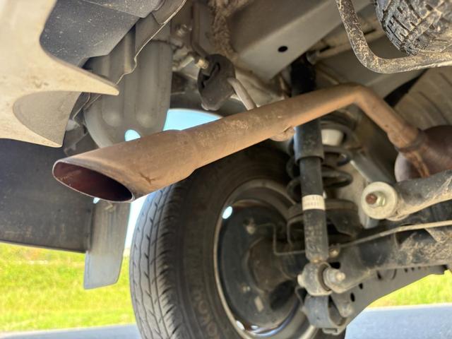 ハイゼットカーゴ ＤＸ　ＳＡＩＩＩ　４ＡＴ　衝突軽減ブレーキ　横滑り防止　アイドリングストップ　純正ラジオ　前後ドラレコ　マニュアルエアコン　前席パワーウィンドウ　純正キーレス（15枚目）