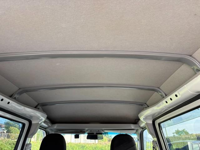ハイゼットカーゴ ＤＸ　ＳＡＩＩＩ　４ＡＴ　衝突軽減ブレーキ　横滑り防止　アイドリングストップ　純正ラジオ　前後ドラレコ　マニュアルエアコン　前席パワーウィンドウ　純正キーレス（31枚目）