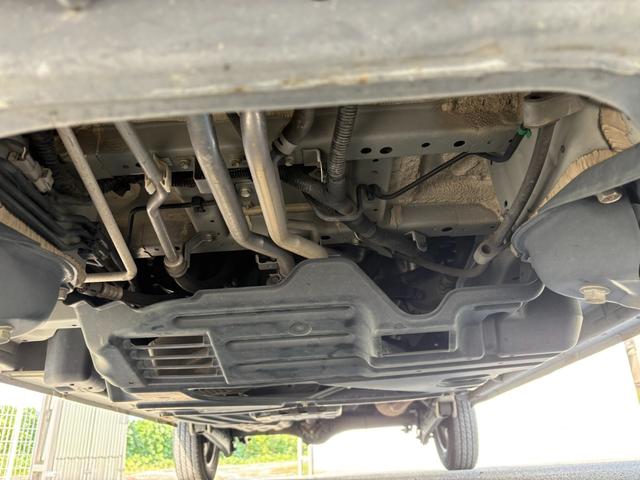 ハイゼットカーゴ ＤＸ　ＳＡＩＩＩ　４ＡＴ　衝突軽減ブレーキ　横滑り防止　アイドリングストップ　純正ラジオ　ドライブレコーダー　マニュアルエアコン　前席パワーウィンドウ　純正キーレス（13枚目）