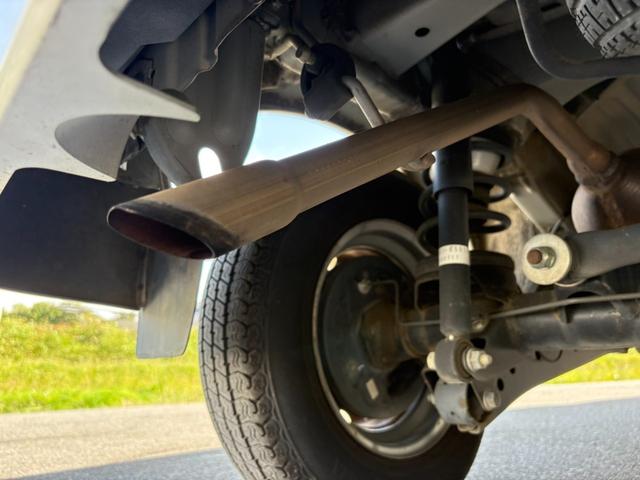 ハイゼットカーゴ ＤＸ　ＳＡＩＩＩ　４ＡＴ　衝突軽減ブレーキ　横滑り防止　アイドリングストップ　純正ラジオ　ドライブレコーダー　マニュアルエアコン　前席パワーウィンドウ　純正キーレス（15枚目）