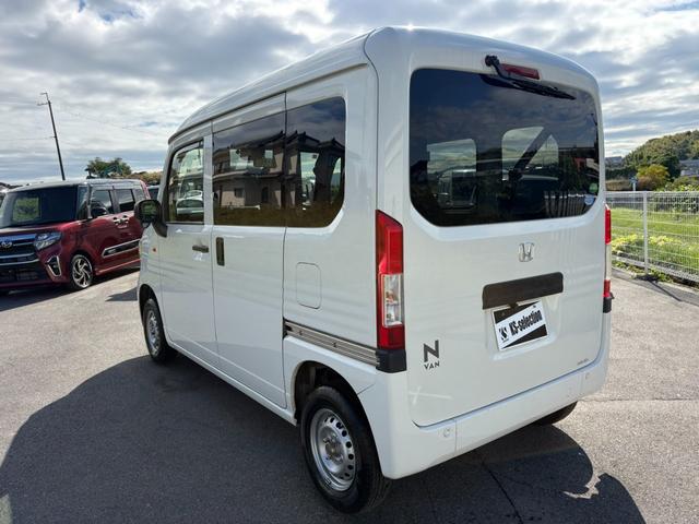 Ｎ－ＶＡＮ Ｇ・ホンダセンシング　ＣＶＴ　４ＷＤ　衝突軽減ブレーキ　横滑り防止　社外ナビ　Ｂｌｕｅｔｏｏｔｈ接続可　ラジオ　バックカメラ　ＥＴＣ　オートエアコン　前席パワーウィンドウ　純正キーレス（8枚目）