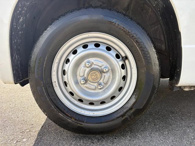 Ｎ－ＶＡＮ Ｇ・ホンダセンシング　ＣＶＴ　４ＷＤ　衝突軽減ブレーキ　横滑り防止　社外ナビ　Ｂｌｕｅｔｏｏｔｈ接続可　ラジオ　バックカメラ　ＥＴＣ　オートエアコン　前席パワーウィンドウ　純正キーレス（16枚目）