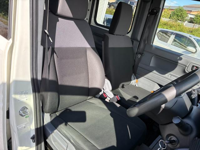 Ｎ－ＶＡＮ Ｇ・ホンダセンシング　ＣＶＴ　４ＷＤ　衝突軽減ブレーキ　横滑り防止　社外ナビ　Ｂｌｕｅｔｏｏｔｈ接続可　ラジオ　バックカメラ　ＥＴＣ　オートエアコン　前席パワーウィンドウ　純正キーレス（22枚目）