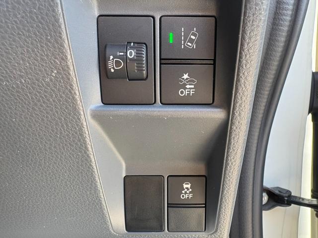 Ｎ－ＶＡＮ Ｇ・ホンダセンシング　ＣＶＴ　４ＷＤ　衝突軽減ブレーキ　横滑り防止　社外ナビ　Ｂｌｕｅｔｏｏｔｈ接続可　ラジオ　バックカメラ　ＥＴＣ　オートエアコン　前席パワーウィンドウ　純正キーレス（29枚目）