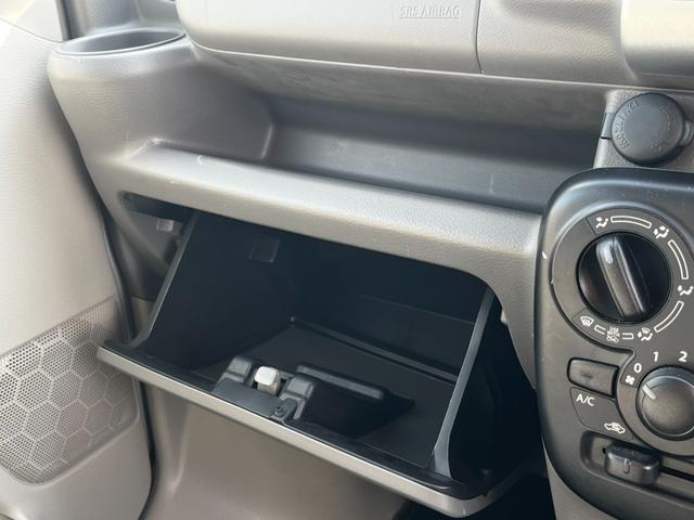 NV100クリッパーバン DX GLセーフティパッケージ 4AT 衝突軽減ブレーキ 横滑り防止 パーキングアシスト 社外ナビ Bluetooth接続可 ラジオ 前後ドラレコ 電格ミラー 前席パワーウィンドウ 純正キーレス(36枚目)