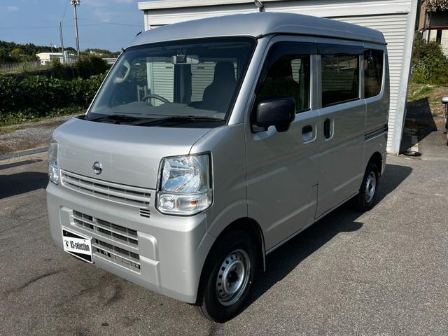 【展示車両について】当店では低価格を実現させる取り組みとしまして微細な傷などはあえて修理せずに展示している場合がございます。お客様ご要望に合わせた外装仕上げを実施いたします。