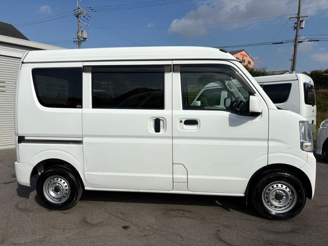 ＮＶ１００クリッパーバン ＤＸ　ＧＬセーフティパッケージ　４ＡＴ　衝突軽減ブレーキ　横滑り防止　パーキングアシスト　純正ナビ　フルセグ　Ｂｌｕｅｔｏｏｔｈ接続可　ラジオ　バックカメラ　ＥＴＣ　ドライブレコーダー　前席パワーウィンドウ　電格ミラー　純正キーレス（5枚目）