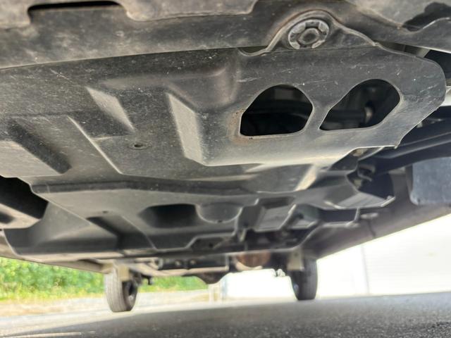 ＮＶ１００クリッパーバン ＤＸ　ＧＬセーフティパッケージ　４ＡＴ　衝突軽減ブレーキ　横滑り防止　パーキングアシスト　純正ナビ　フルセグ　Ｂｌｕｅｔｏｏｔｈ接続可　ラジオ　バックカメラ　ＥＴＣ　ドライブレコーダー　前席パワーウィンドウ　電格ミラー　純正キーレス（13枚目）