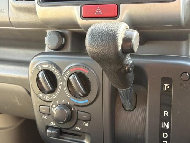 ＮＶ１００クリッパーバン ＤＸ　ＧＬセーフティパッケージ　４ＡＴ　衝突軽減ブレーキ　横滑り防止　パーキングアシスト　純正ナビ　フルセグ　Ｂｌｕｅｔｏｏｔｈ接続可　ラジオ　バックカメラ　ＥＴＣ　ドライブレコーダー　前席パワーウィンドウ　電格ミラー　純正キーレス（36枚目）