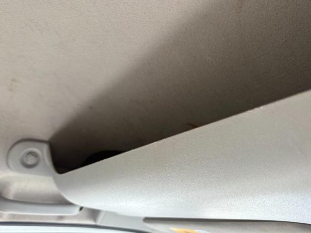 ＮＶ１００クリッパーバン ＤＸ　ＧＬセーフティパッケージ　４ＡＴ　衝突軽減ブレーキ　横滑り防止　パーキングアシスト　純正ナビ　フルセグ　Ｂｌｕｅｔｏｏｔｈ接続可　ラジオ　バックカメラ　ＥＴＣ　ドライブレコーダー　前席パワーウィンドウ　電格ミラー　純正キーレス（40枚目）