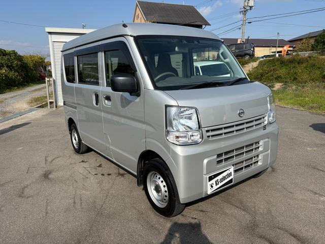 ＮＶ１００クリッパーバン ＤＸ　セーフティパッケージ　５ＡＧＳ車　２ｎｄ発進　衝突軽減ブレーキ　横滑り防止　パーキングアシスト　純正ラジオ　ＥＴＣ　マニュアルエアコン　純正キーレス（4枚目）