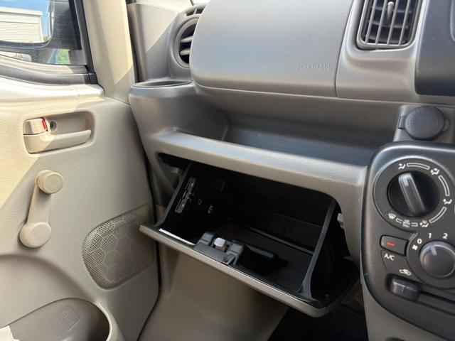 ＮＶ１００クリッパーバン ＤＸ　セーフティパッケージ　５ＡＧＳ車　２ｎｄ発進　衝突軽減ブレーキ　横滑り防止　パーキングアシスト　純正ラジオ　ＥＴＣ　マニュアルエアコン　純正キーレス（37枚目）