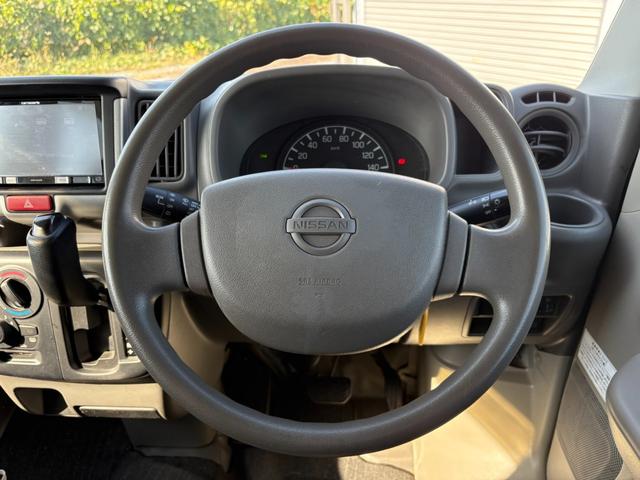 NV100クリッパーバン DX GLパッケージ 5AGS車 2nd発進 社外ナビ ワンセグ ラジオ ETC マニュアルエアコン 前席パワーウィンドウ キー(29枚目)