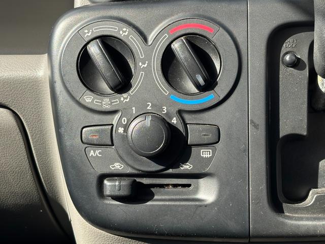 NV100クリッパーバン DX GLパッケージ 5AGS車 2nd発進 社外ナビ ワンセグ ラジオ ETC マニュアルエアコン 前席パワーウィンドウ キー(32枚目)