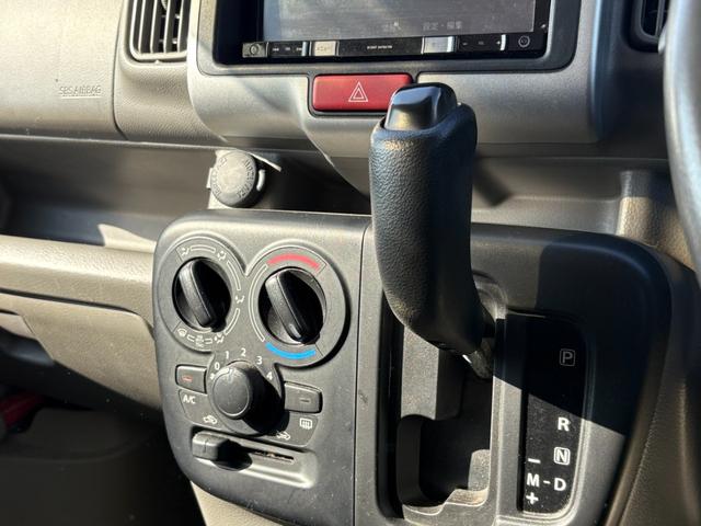 NV100クリッパーバン DX GLパッケージ 5AGS車 2nd発進 社外ナビ ワンセグ ラジオ ETC マニュアルエアコン 前席パワーウィンドウ キー(33枚目)