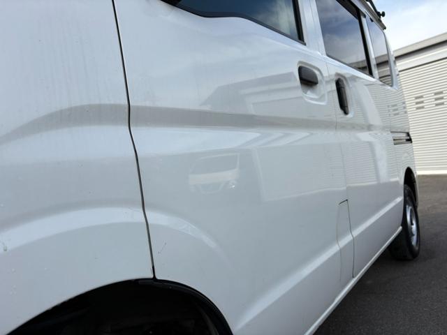 ＮＶ１００クリッパーバン ＤＸ　ＧＬパッケージ　４ＡＴ　純正ナビ　フルセグ　Ｂｌｕｅｔｏｏｔｈ接続可　ラジオ　バックカメラ　ＥＴＣ　ドライブレコーダー　マニュアルエアコン　前席パワーウィンドウ　キー（12枚目）