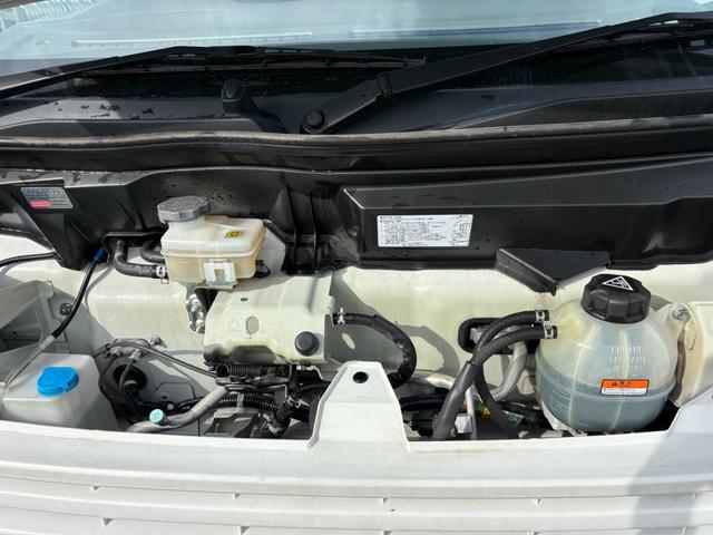 ＮＶ１００クリッパーバン ＤＸ　ＧＬパッケージ　４ＡＴ　純正ナビ　フルセグ　Ｂｌｕｅｔｏｏｔｈ接続可　ラジオ　バックカメラ　ＥＴＣ　ドライブレコーダー　マニュアルエアコン　前席パワーウィンドウ　キー（16枚目）