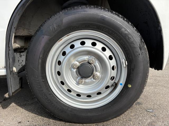 ＮＶ１００クリッパーバン ＤＸ　ＧＬパッケージ　４ＡＴ　純正ナビ　フルセグ　Ｂｌｕｅｔｏｏｔｈ接続可　ラジオ　バックカメラ　ＥＴＣ　ドライブレコーダー　マニュアルエアコン　前席パワーウィンドウ　キー（17枚目）