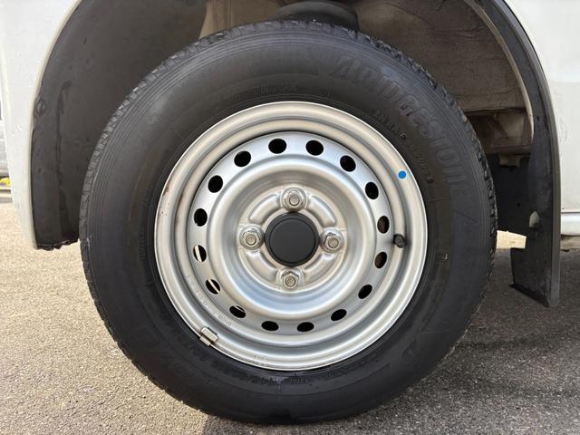 ＮＶ１００クリッパーバン ＤＸ　ＧＬパッケージ　４ＡＴ　純正ナビ　フルセグ　Ｂｌｕｅｔｏｏｔｈ接続可　ラジオ　バックカメラ　ＥＴＣ　ドライブレコーダー　マニュアルエアコン　前席パワーウィンドウ　キー（20枚目）