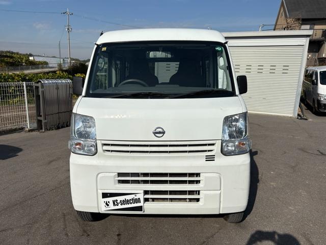 ＮＶ１００クリッパーバン ＤＸ　ＧＬパッケージ　４ＡＴ　純正ナビ　フルセグ　Ｂｌｕｅｔｏｏｔｈ接続可　ラジオ　マニュアルエアコン　前席パワーウィンドウ　ミラー型ドラレコ　純正キーレス（2枚目）