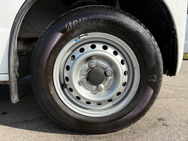 ＮＶ１００クリッパーバン ＤＸ　ＧＬパッケージ　４ＡＴ　純正ナビ　フルセグ　Ｂｌｕｅｔｏｏｔｈ接続可　ラジオ　マニュアルエアコン　前席パワーウィンドウ　ミラー型ドラレコ　純正キーレス（17枚目）