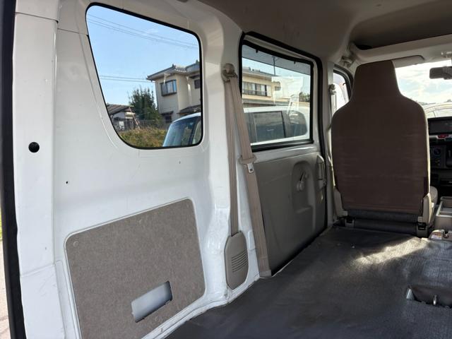 ＮＶ１００クリッパーバン ＤＸ　ＧＬパッケージ　４ＡＴ　純正ナビ　フルセグ　Ｂｌｕｅｔｏｏｔｈ接続可　ラジオ　マニュアルエアコン　前席パワーウィンドウ　ミラー型ドラレコ　純正キーレス（30枚目）