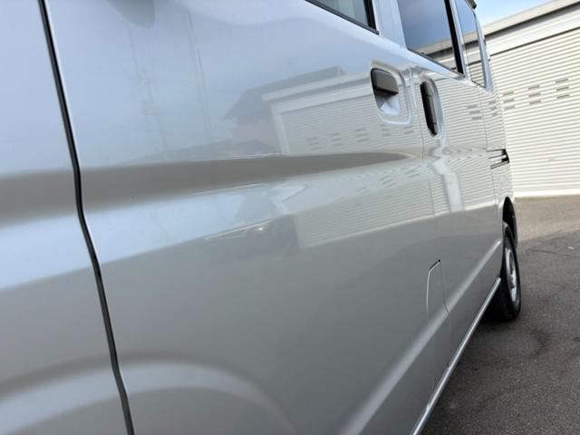 ＮＶ１００クリッパーバン ＤＸ　ＧＬセーフティパッケージ　４ＡＴ　衝突軽減ブレーキ　横滑り防止　パーキングアシスト　純正ナビ　フルセグ　Ｂｌｕｅｔｏｏｔｈ接続可　ラジオ　バックカメラ　ＥＴＣ　ドライブレコーダー　前席パワーウィンドウ　電格ミラー　純正キーレス（12枚目）