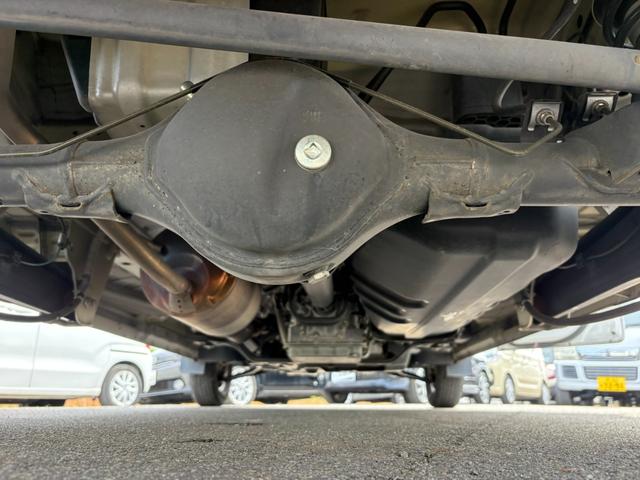 ＮＶ１００クリッパーバン ＤＸ　ＧＬセーフティパッケージ　４ＡＴ　衝突軽減ブレーキ　横滑り防止　パーキングアシスト　純正ナビ　フルセグ　Ｂｌｕｅｔｏｏｔｈ接続可　ラジオ　バックカメラ　ＥＴＣ　ドライブレコーダー　前席パワーウィンドウ　電格ミラー　純正キーレス（18枚目）