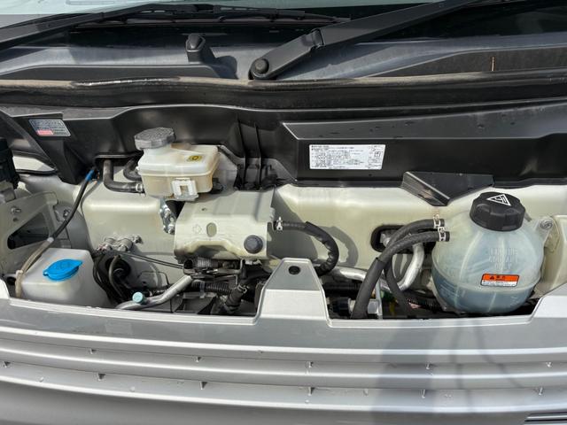 ＮＶ１００クリッパーバン ＤＸ　ＧＬセーフティパッケージ　４ＡＴ　衝突軽減ブレーキ　横滑り防止　パーキングアシスト　純正ナビ　フルセグ　Ｂｌｕｅｔｏｏｔｈ接続可　ラジオ　バックカメラ　ＥＴＣ　ドライブレコーダー　前席パワーウィンドウ　電格ミラー　純正キーレス（20枚目）