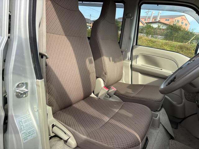ＮＶ１００クリッパーバン ＤＸ　ＧＬセーフティパッケージ　４ＡＴ　衝突軽減ブレーキ　横滑り防止　パーキングアシスト　純正ナビ　フルセグ　Ｂｌｕｅｔｏｏｔｈ接続可　ラジオ　バックカメラ　ＥＴＣ　ドライブレコーダー　前席パワーウィンドウ　電格ミラー　純正キーレス（24枚目）