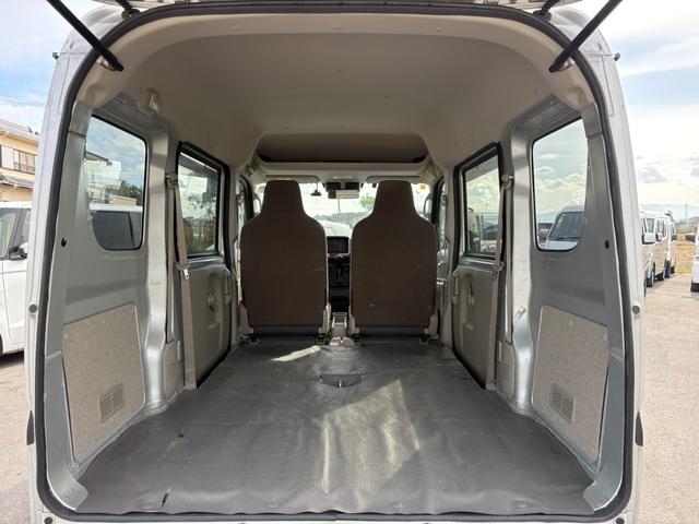 ＮＶ１００クリッパーバン ＤＸ　ＧＬセーフティパッケージ　４ＡＴ　衝突軽減ブレーキ　横滑り防止　パーキングアシスト　純正ナビ　フルセグ　Ｂｌｕｅｔｏｏｔｈ接続可　ラジオ　バックカメラ　ＥＴＣ　ドライブレコーダー　前席パワーウィンドウ　電格ミラー　純正キーレス（28枚目）