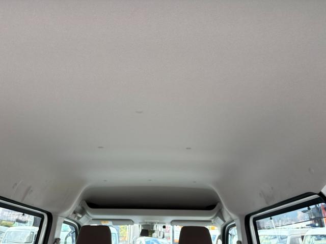 ＮＶ１００クリッパーバン ＤＸ　ＧＬエマージェンシーブレーキパッケージ　５ＡＧＳ車　２ｎｄ発進　衝突軽減ブレーキ　横滑り防止　社外オーディオ　ＤＶＤ　ラジオ　バックカメラ　ＥＴＣ　電格ミラー　マニュアルエアコン　前席パワーウィンドウ　純正キーレス（29枚目）