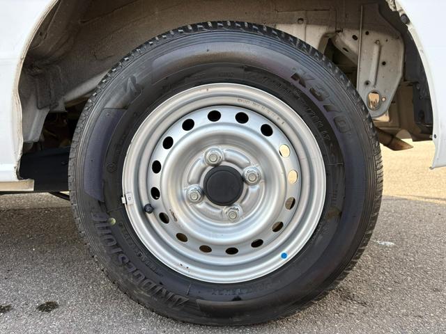 ＮＶ１００クリッパーバン ＤＸ　ＧＬパッケージ　４ＡＴ　社外ナビ　ワンセグ　ラジオ　バックカメラ　ＥＴＣ　ドライブレコーダー　マニュアルエアコン　前席パワーウィンドウ　純正キーレス（19枚目）