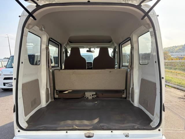 ＮＶ１００クリッパーバン ＤＸ　ＧＬパッケージ　４ＡＴ　社外ナビ　ワンセグ　ラジオ　バックカメラ　ＥＴＣ　ドライブレコーダー　マニュアルエアコン　前席パワーウィンドウ　純正キーレス（27枚目）