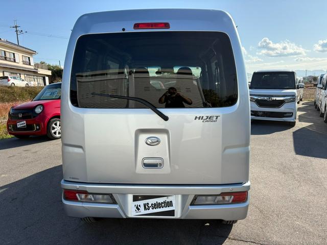 ハイゼットカーゴ スペシャルSAIII 4AT 衝突軽減ブレーキ 横滑り防止 アイドリングストップ 純正ラジオ ドライブレコーダー 前席パワーウィンドウ マニュアルエアコン 純正キーレス 社外アルミホイール(7枚目)