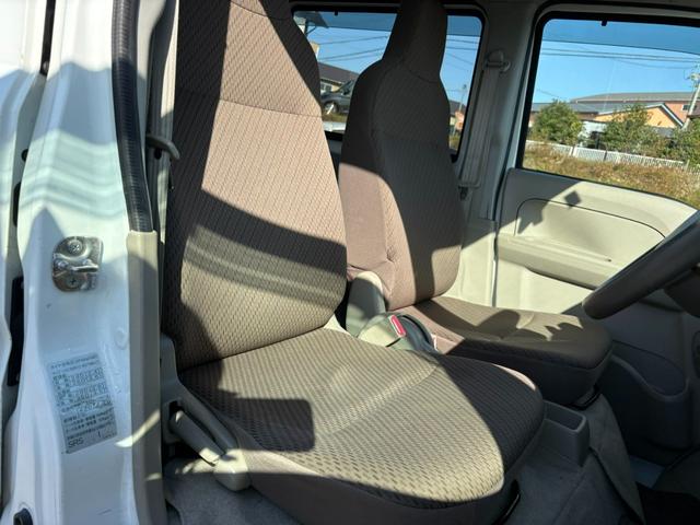 ミニキャブバン Ｇ　４ＡＴ　４ＷＤ　２ｎｄ発進　純正ラジオ　ＥＴＣ　前席パワーウィンドウ　マニュアルエアコン　純正キーレス（24枚目）