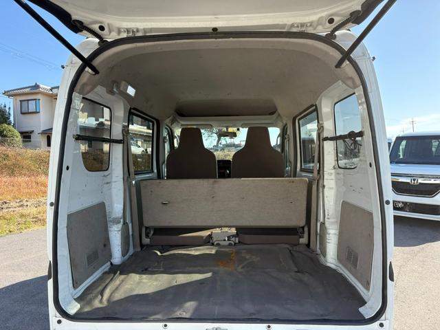 ミニキャブバン Ｇ　４ＡＴ　４ＷＤ　２ｎｄ発進　純正ラジオ　ＥＴＣ　前席パワーウィンドウ　マニュアルエアコン　純正キーレス（27枚目）