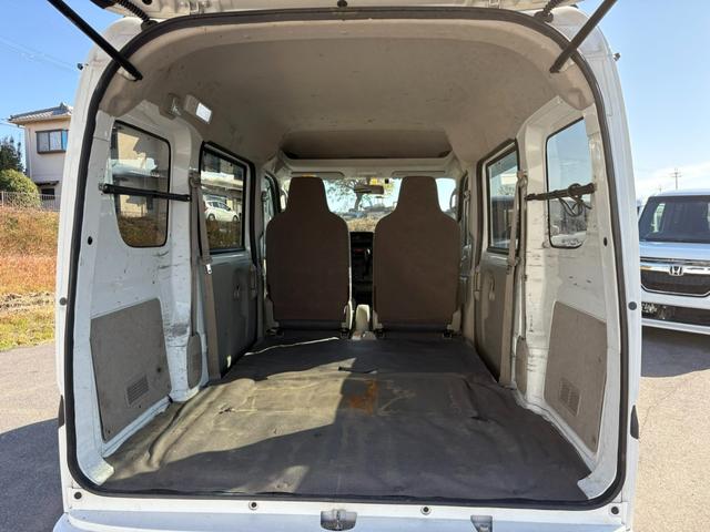 ミニキャブバン Ｇ　４ＡＴ　４ＷＤ　２ｎｄ発進　純正ラジオ　ＥＴＣ　前席パワーウィンドウ　マニュアルエアコン　純正キーレス（28枚目）