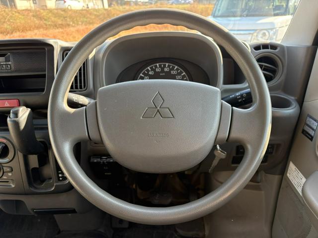 ミニキャブバン Ｇ　４ＡＴ　４ＷＤ　２ｎｄ発進　純正ラジオ　ＥＴＣ　前席パワーウィンドウ　マニュアルエアコン　純正キーレス（31枚目）