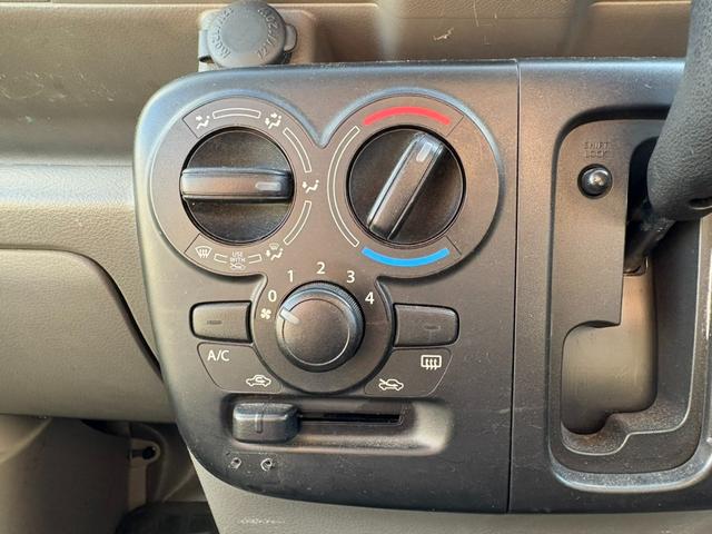 ミニキャブバン Ｇ　４ＡＴ　４ＷＤ　２ｎｄ発進　純正ラジオ　ＥＴＣ　前席パワーウィンドウ　マニュアルエアコン　純正キーレス（33枚目）
